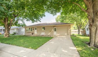1415 E Linden St, Algona, IA 50511