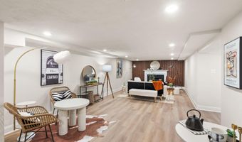 4006 N GLEBE Rd, Arlington, VA 22207