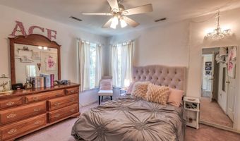 7 Ruth Ct, Absecon, NJ 08201