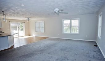 51 Newport Ave, Middletown, RI 02842