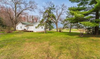 8385 6TH St, Amherst Junction, WI 54407