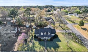 217 Collier Dr, Albertville, AL 35951