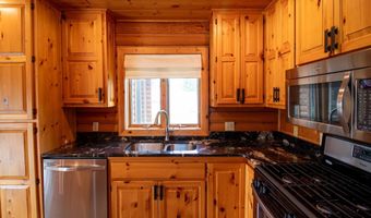 332 Allan St, Allison, IA 50602