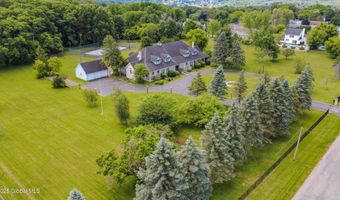 9 University Pl, Amsterdam, NY 12010