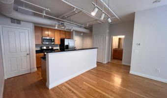 1205 N GARFIELD St #305, Arlington, VA 22201