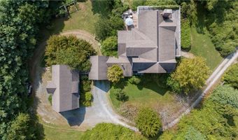 365 Boston Neck Rd, Narragansett, RI 02882