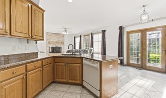 546 N 4th Ave, Addison, IL 60101