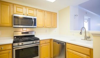 3835 9TH St N 504W, Arlington, VA 22203