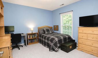 4 Rockledge Ln, Canton, CT 06019
