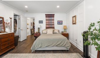 2 Dogwood Ct 2, Middlebury, CT 06762