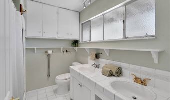 19955 Chickasaw Rd, Apple Valley, CA 92307