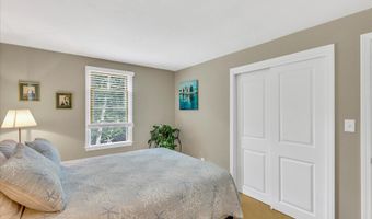 1 Sandy Ln, Bourne, MA 02532