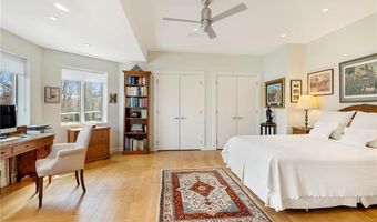 111 Harrison Ave A18, Newport, RI 02840