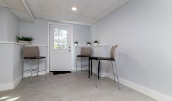 22 Harbor Hill Dr 22, Bourne, MA 02532
