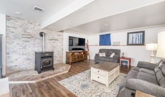 8 Pond Dr, Alloway, NJ 07422