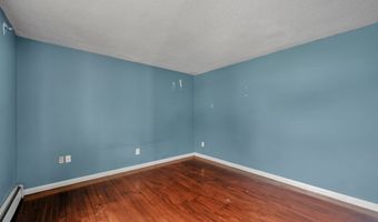2 Sequoia Dr, Cromwell, CT 06416