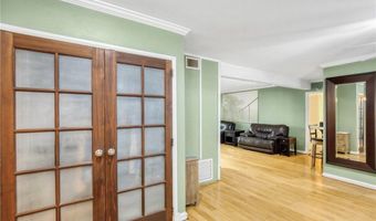 5334 Lindley Ave 219, Encino, CA 91316