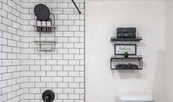 816 W Saint James St 1E, Arlington Heights, IL 60005