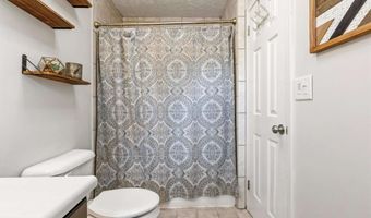 225 Royal Colony Ct, Alpharetta, GA 30022