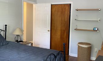 12 Pine Point Dr, Bridgeport, CT 06606