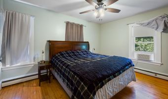 788 Union St, Bangor, ME 04401