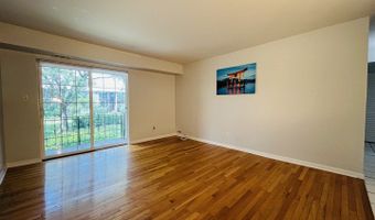 1511 N Windsor Dr 206, Arlington Heights, IL 60004
