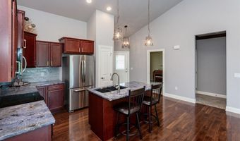 938 15th St SE, Altoona, IA 50009