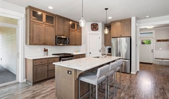 12209 MIMOSA Way, Oregon City, OR 97045