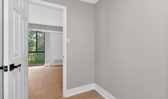 1401 N RHODES St 604, Arlington, VA 22209