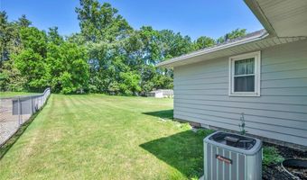 154 Walnut Dr, Amherst, OH 44001