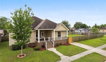 204 DOERR Dr, Arabi, LA 70032