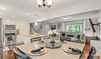 1914 Bonnie Ln, Charlotte, NC 28213