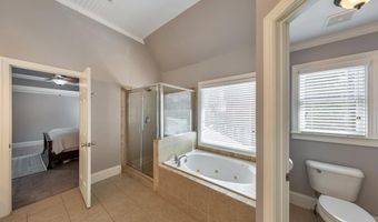 62 Applewood Ln, Acworth, GA 30101