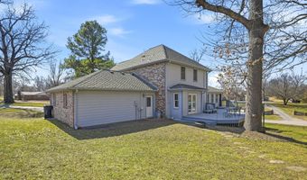 916 E 27th St, Baxter Springs, KS 66713