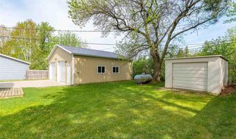 41 Astor Rd, Babbitt, MN 55706