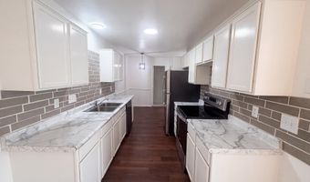 14210 Xenon St NW 4, Anoka, MN 55303
