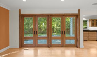 5104 SCARSDALE Rd, Bethesda, MD 20816