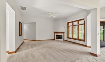 1908 Bent Tree Ct, Auburn, IN 46706