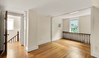 92 Cedar St, Belfast, ME 04915