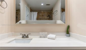20291 NE 30th Ave PH-10, Aventura, FL 33180