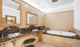3500 Mystic Pointe Dr, Aventura, FL 33180