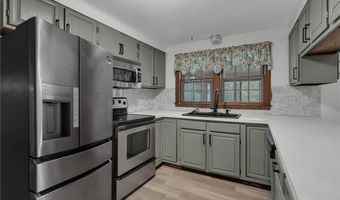 381 Woonsocket Hill Rd, North Smithfield, RI 02896