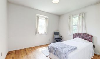 6115 LONE OAK Dr, Bethesda, MD 20817