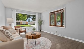 2213 N BENNETT St, Appleton, WI 54914