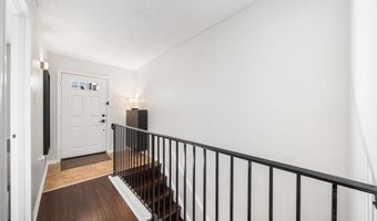 907 S ROLFE St 1A, Arlington, VA 22204