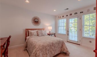 105 Congressional Dr, Cape May Court House, NJ 08210