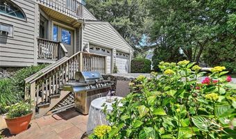129 Seaside Dr, Jamestown, RI 02835