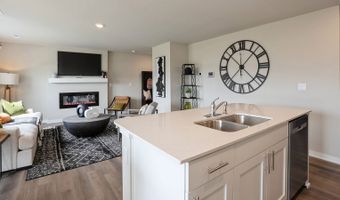 2105 BUGGE Dr, Adel, IA 50003