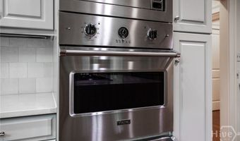 38 River Shoals Dr, Athens, GA 30606