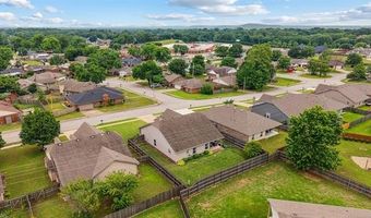 3202 Debbie Ln, Bartlesville, OK 74006